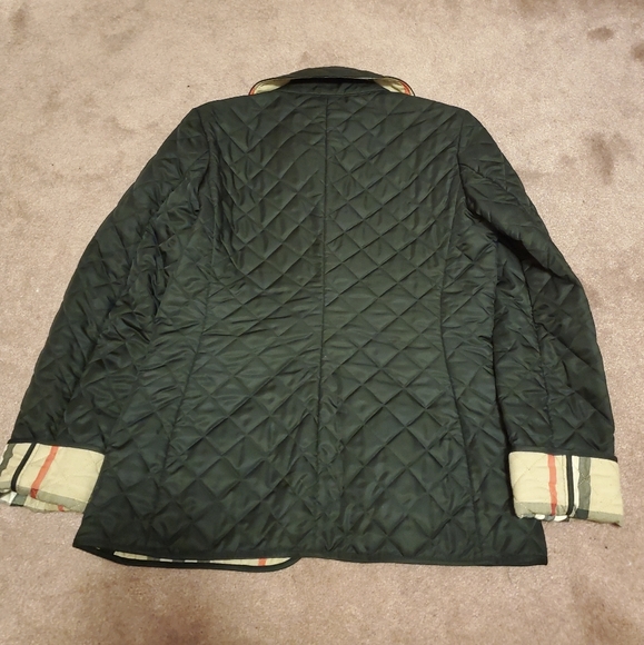 GENTLY WORN BURBERRY JACKET - Picture 4 of 4